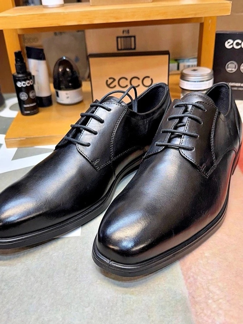 ECCO Queenstown Plain-Toe Derby Men's Black Leather Oxfords NIB